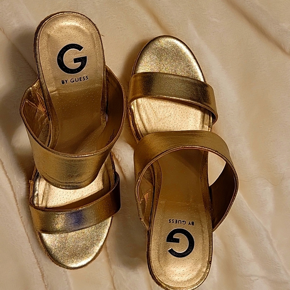 Platform Guess Sandals